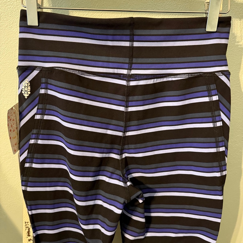 NWT Free People Movement Infinity Black Striped Leggings Size M Women - Picture 7 of 13